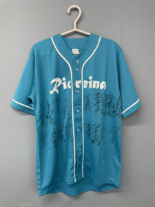 リオレーナ サイン入りユニフォーム