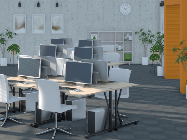 パソコンが並んだオフィス
